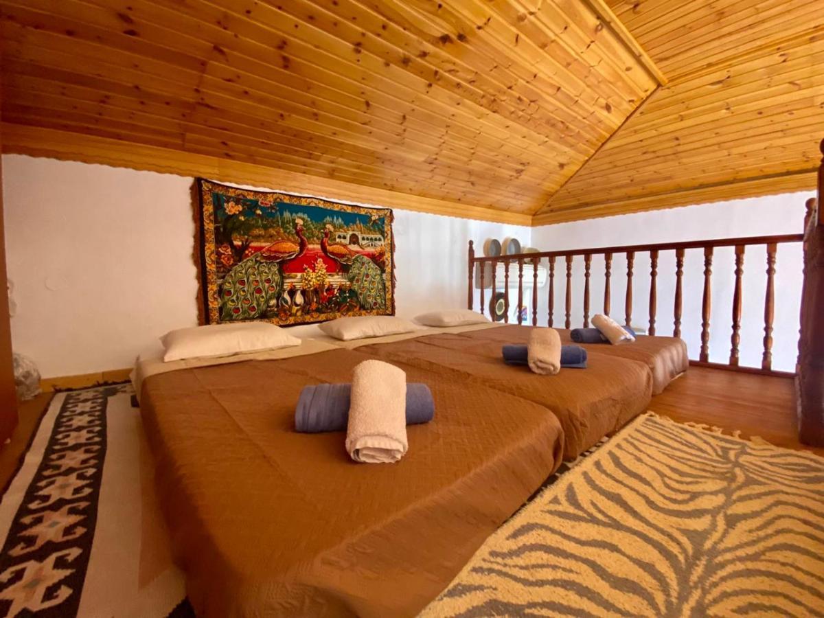 Villa Afroditi Chalki Town Buitenkant foto